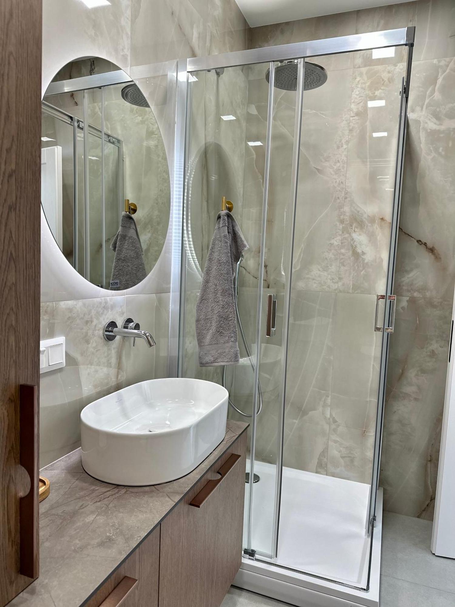 Sviesus Ir Siltas Butas Siauliu Miesto Centre Apartment Šiauliai